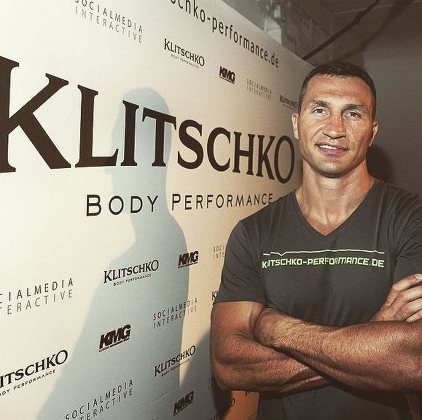 Владимир Кличко представляет фитнес-программу.