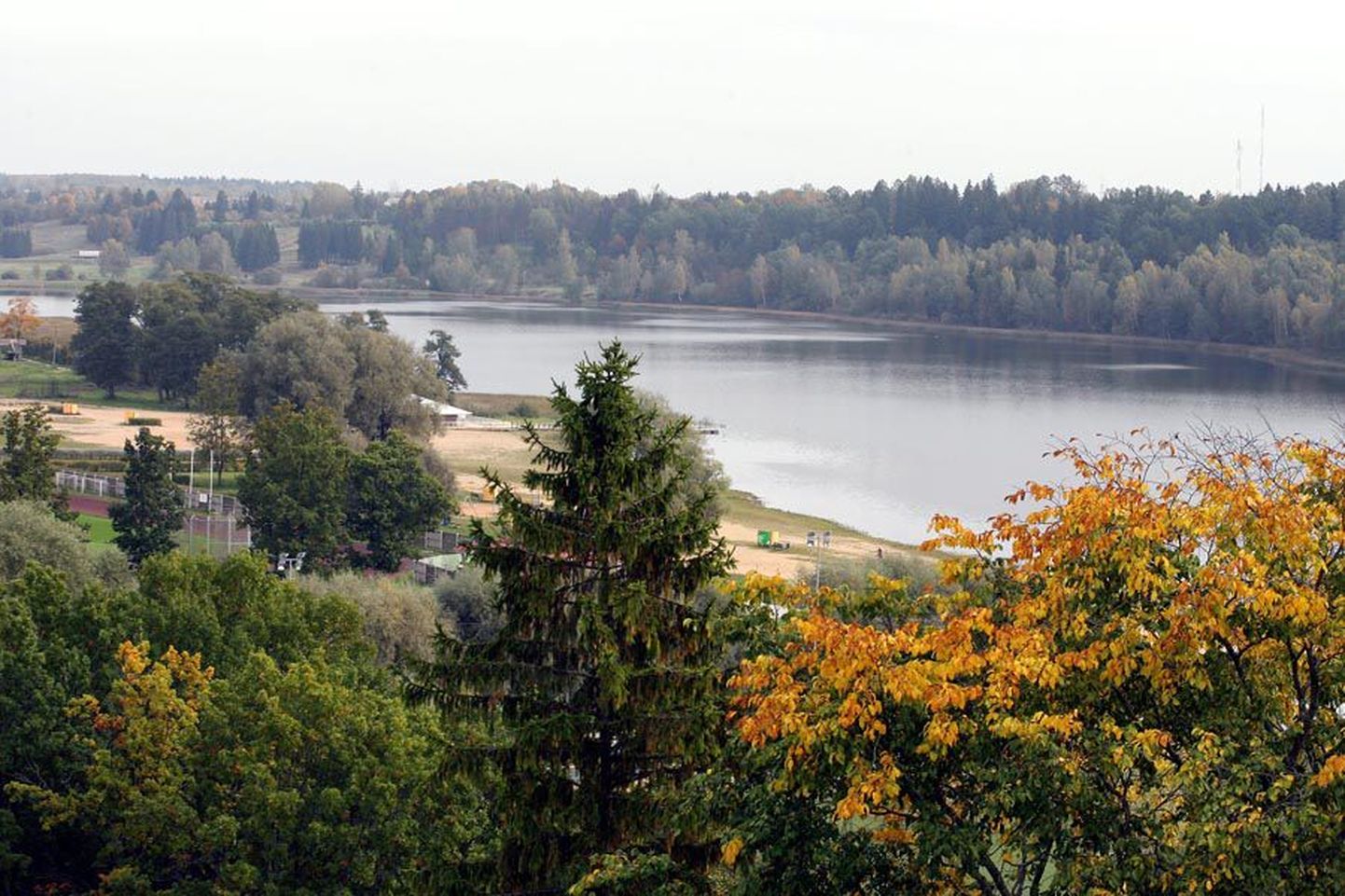 Vaade Viljandi järvele septembris.