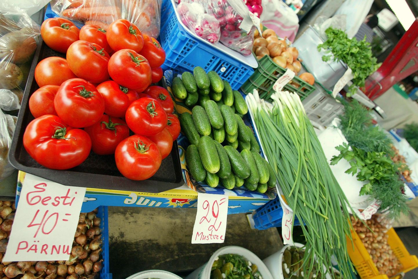 Эстонские овощи на рынке. Архивное фото.