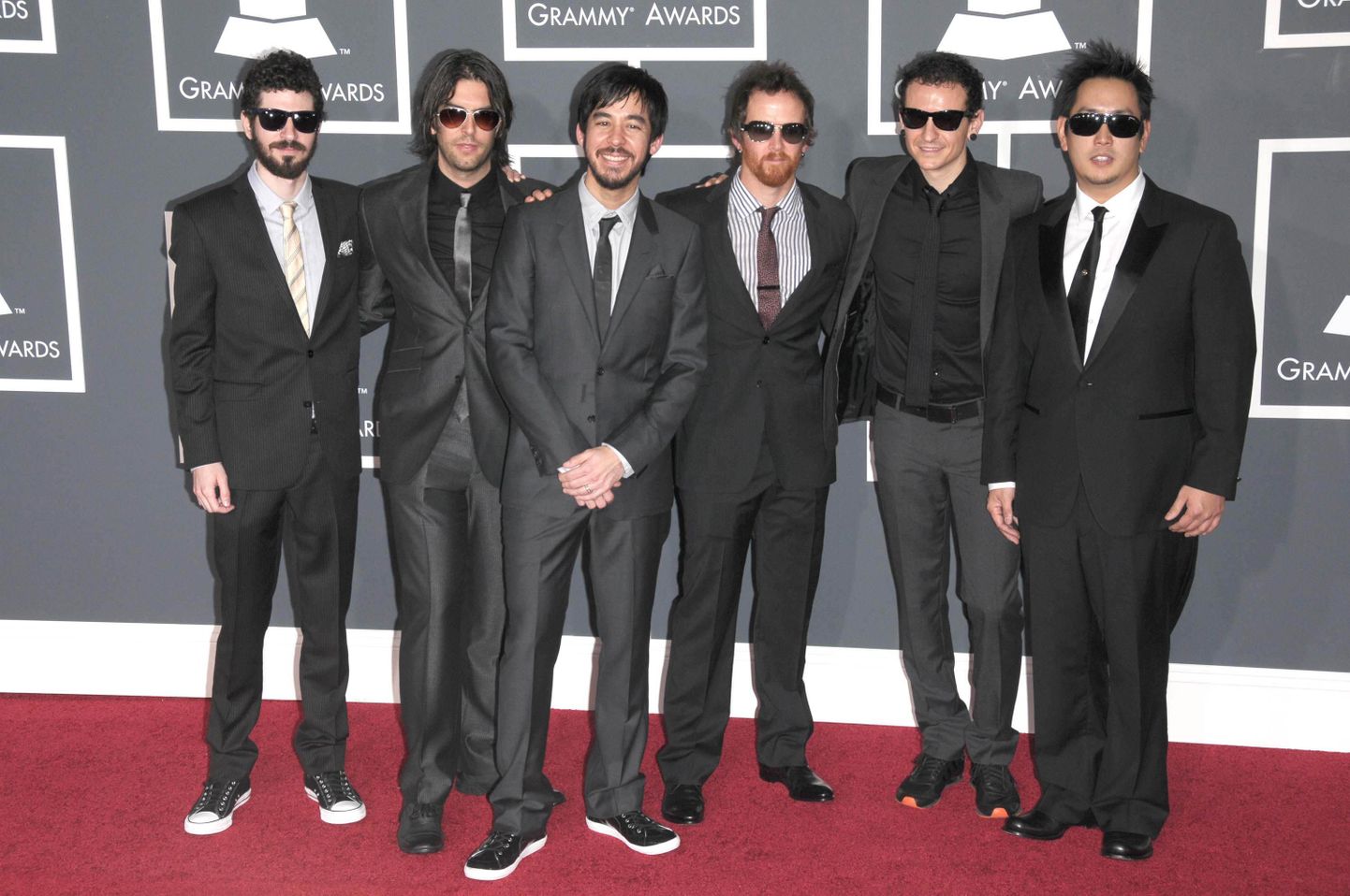 Linkin Park arrives at the Grammy Awards on Sunday, Jan. 31, 2010, in Los Angeles.