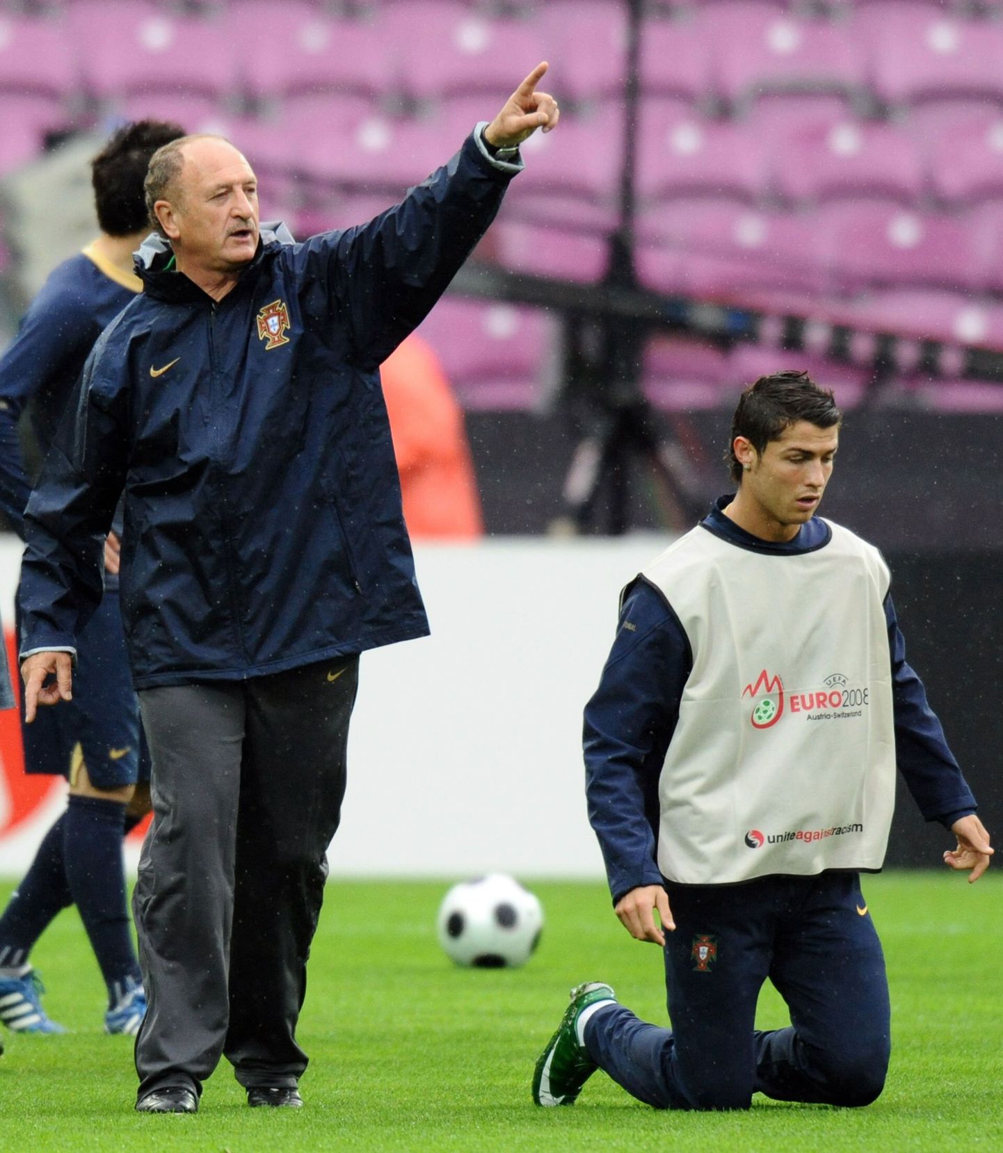 Portugali peatreener Luiz Felipe Scolari ja ründaja Cristiano Ronaldo Portugali jalgpallikoondise treeningul