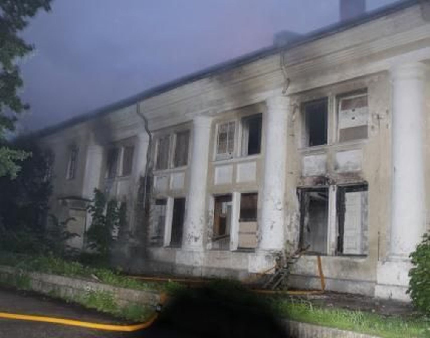 Põlenud kultuurimaja Narvas.