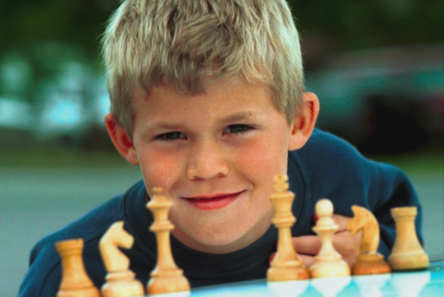 Film räägib malegeeniusest Magnus Carlsenist