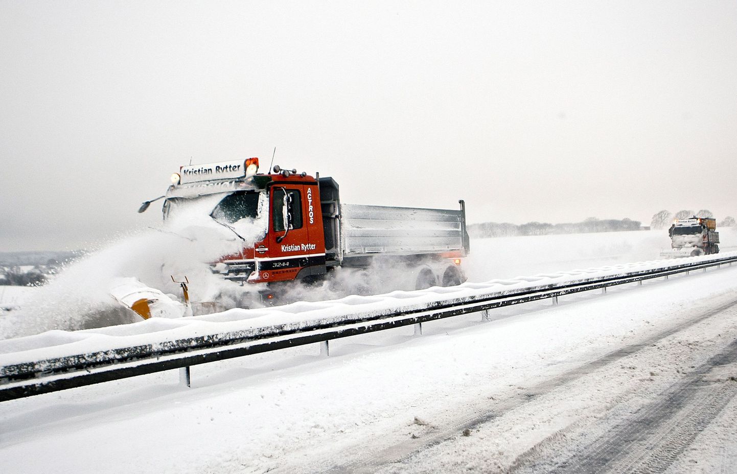 Taani lumesahad maanteed puhastamas.