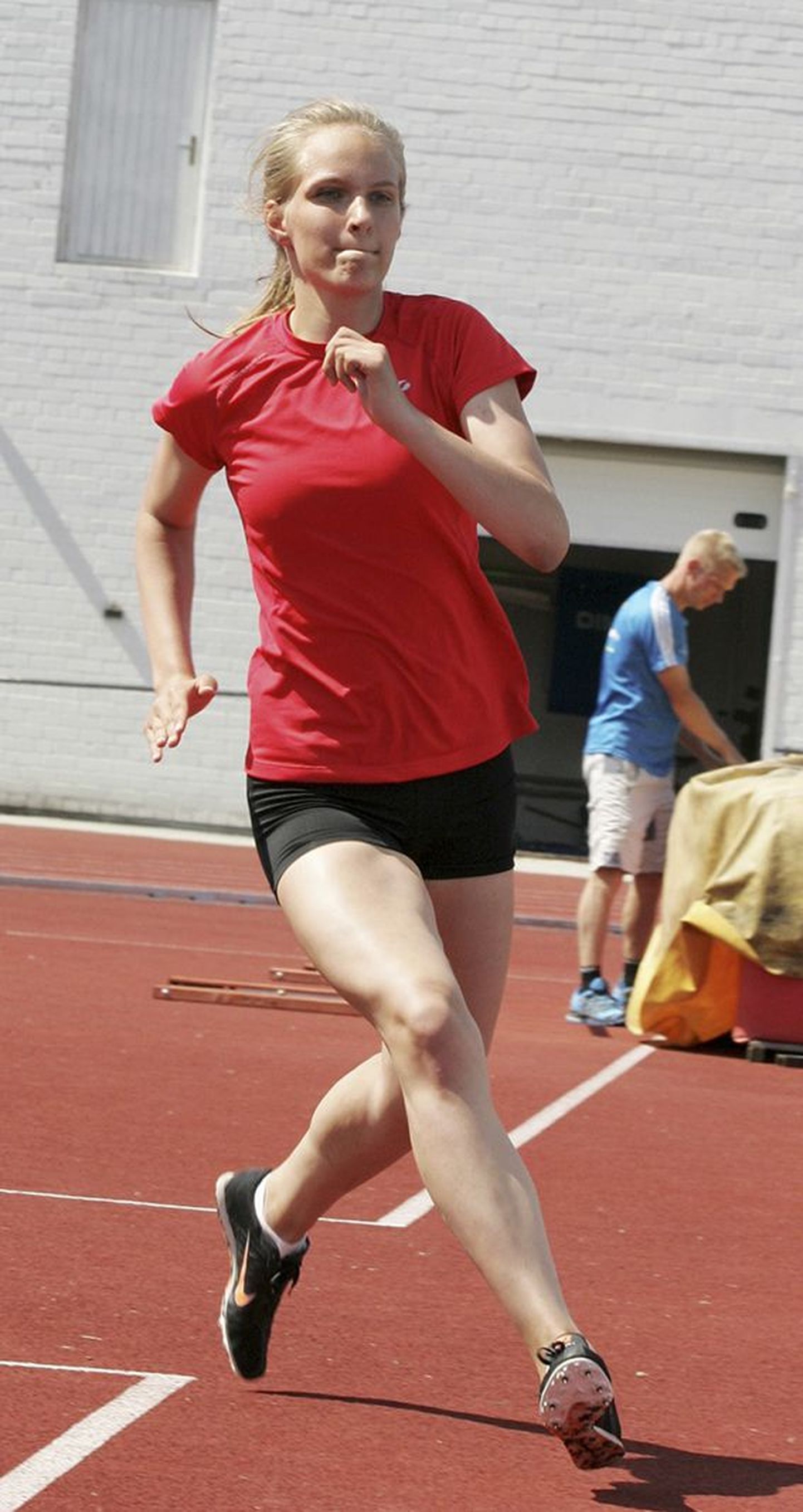 Laura Ong saavutas 300 meetri jooksus seitsmenda koha.