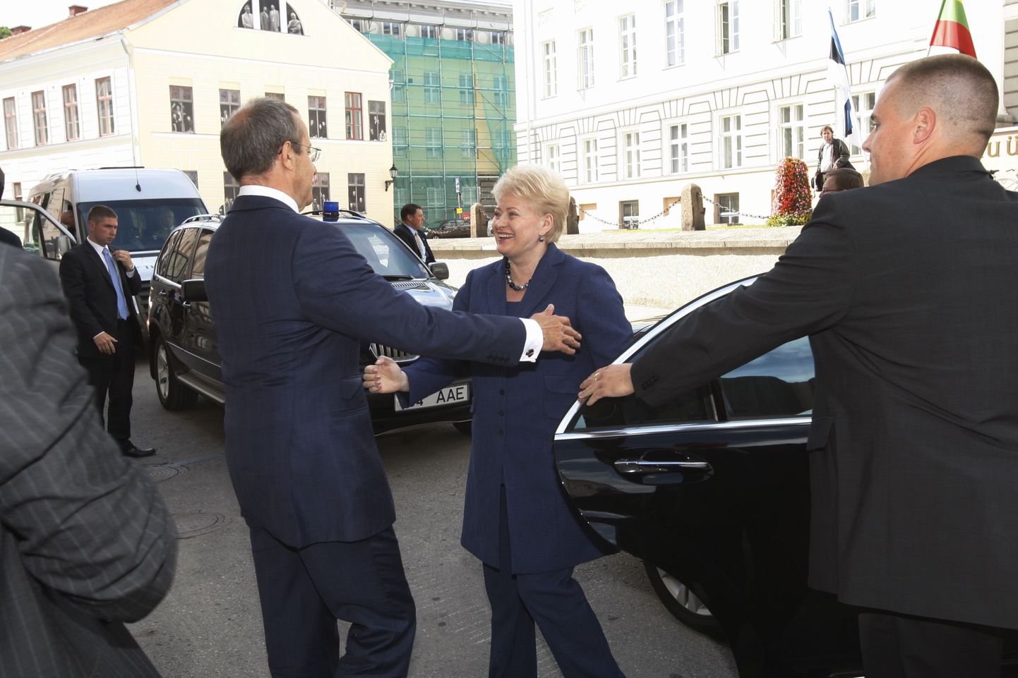 Rõõmustav kohtumine: Eesti president Toomas Hendrik Ilves ja Leedu riigipea Dalia Grybauskaitė.