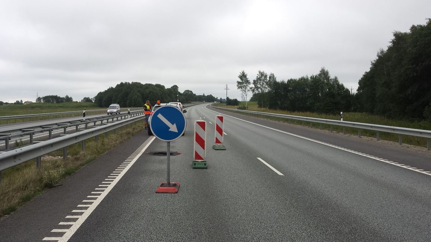 Maanteeamet sulges juulis Tallinna ringteel Luige-Kurna vastvalminud teelõigul ühe sõiduraja, kuna teekonstruktsiooni vajumise tõttu tekkis asfaltkattesse suur auk.