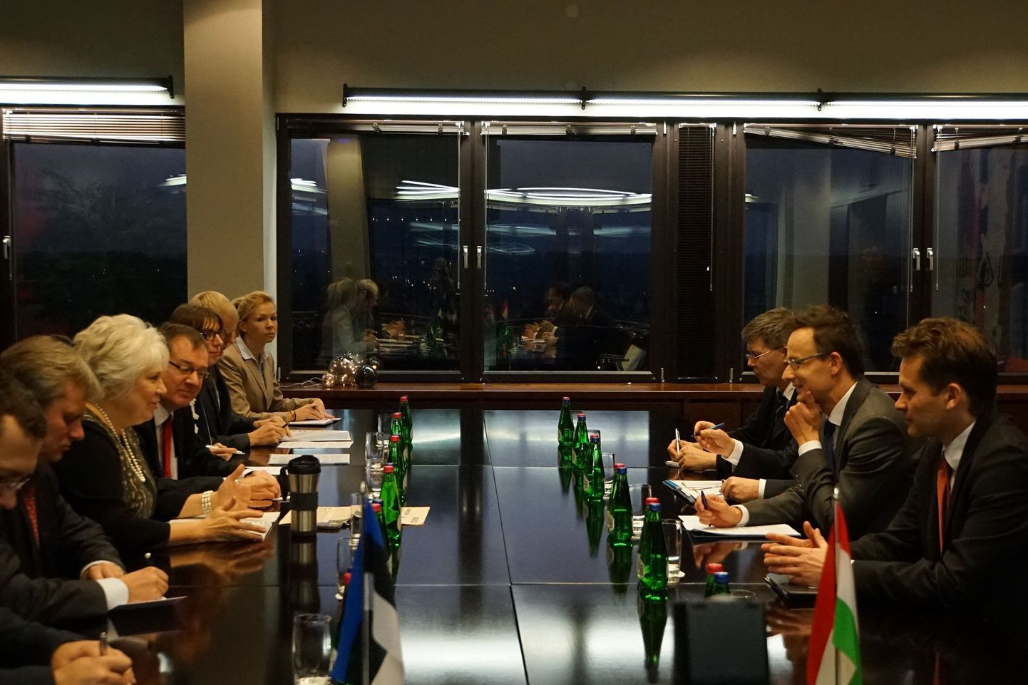 Марина Кальюранд встретилась с министром иностранных дел Венгрии Петером Сиято
