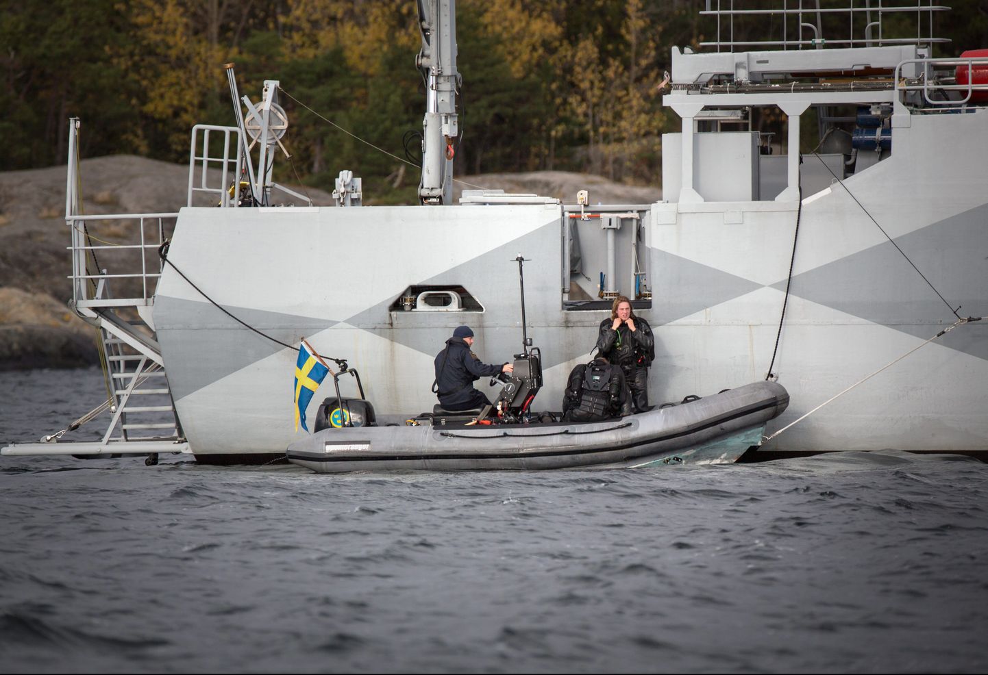 Stockholmi saarestis toimunud operatsioonist võtsid osa ka mereväe tuukrid.