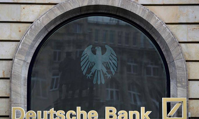 Deutsche Bank хочет вывести 450 млрд евро из Лондона