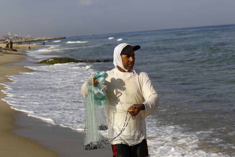 Palestiina kalur leidis inglaste poolt Kreeka Rhodose saarelt Vahemerre visatud pudelposti