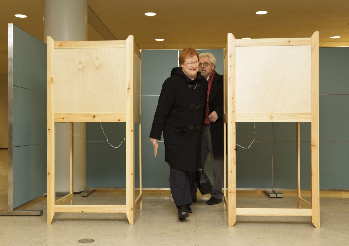 Kaks ametiaega järjest Soome riigipeaks olnud Tarja Halonen käis koos abikaasa Pentti Arajärviga eelhääletamas 31. jaanuaril.