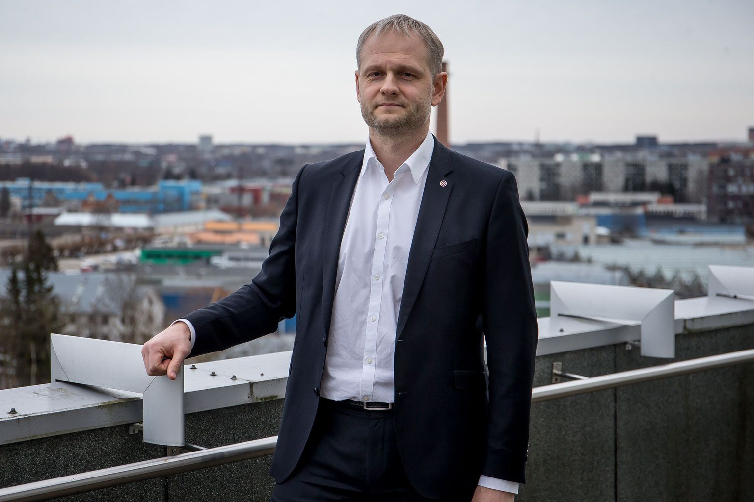 Elektrilevi juhatuse esimees Tarmo Mere ütles, et ettevõte annab kõikidele klientidele, kel uus valik senisest soodsamaks kujuneb, ise teada ja kui see kliendile sobib, vahetab paketi ka ise ära.