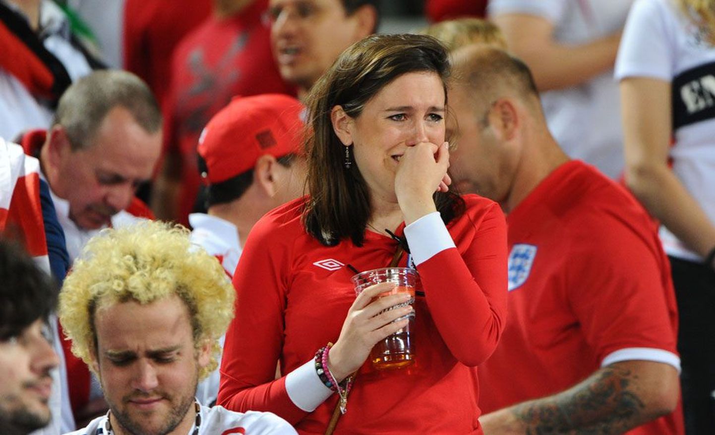 Õlle keelamine MMi staadionidel muudaks Inglismaa ja paljude teiste jalgpallifännide meele pea sama kurvaks kui lemmiku väljalangemine.