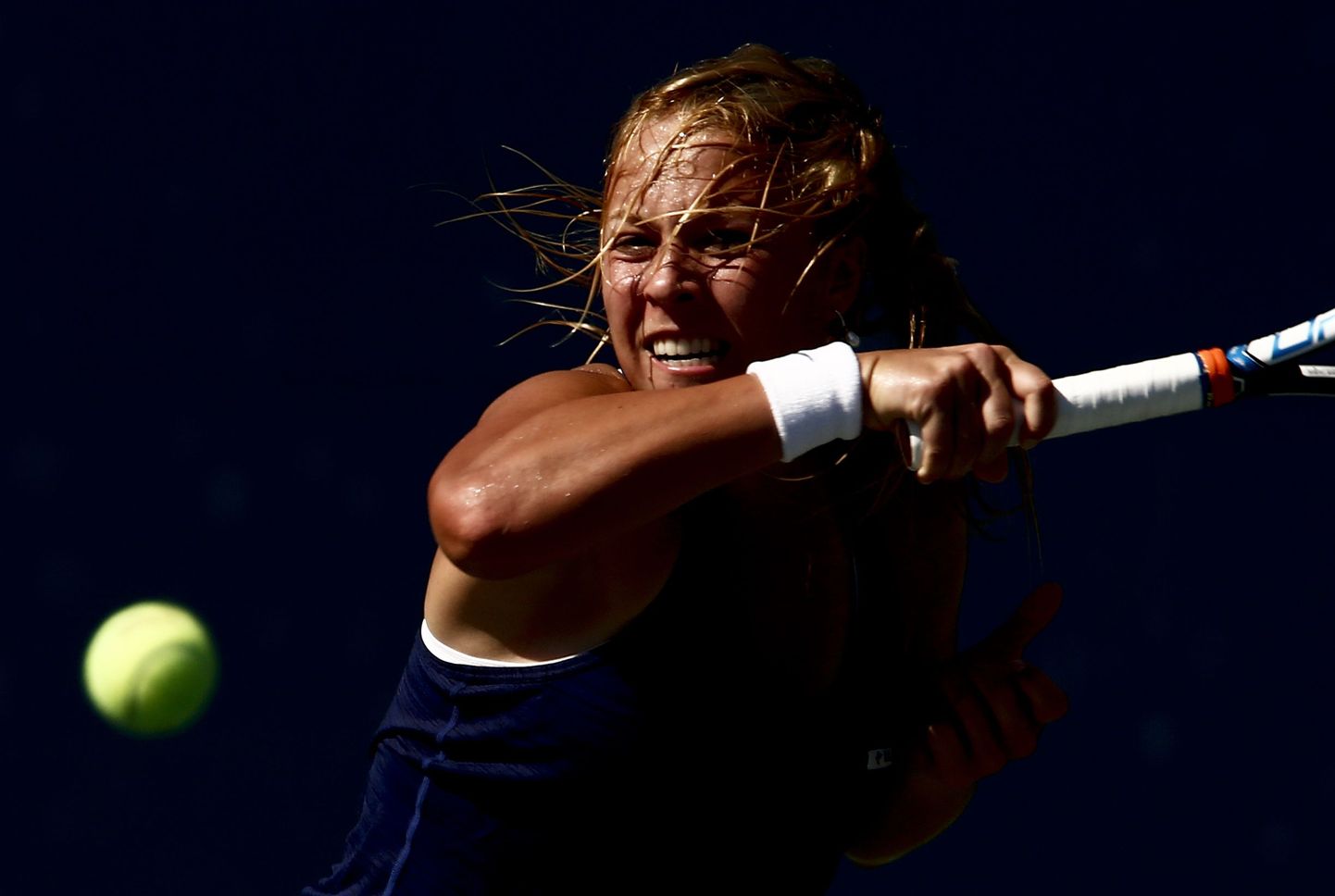 Anett Kontaveit jäi US Openi avaringis alla Jelena Vesninale.