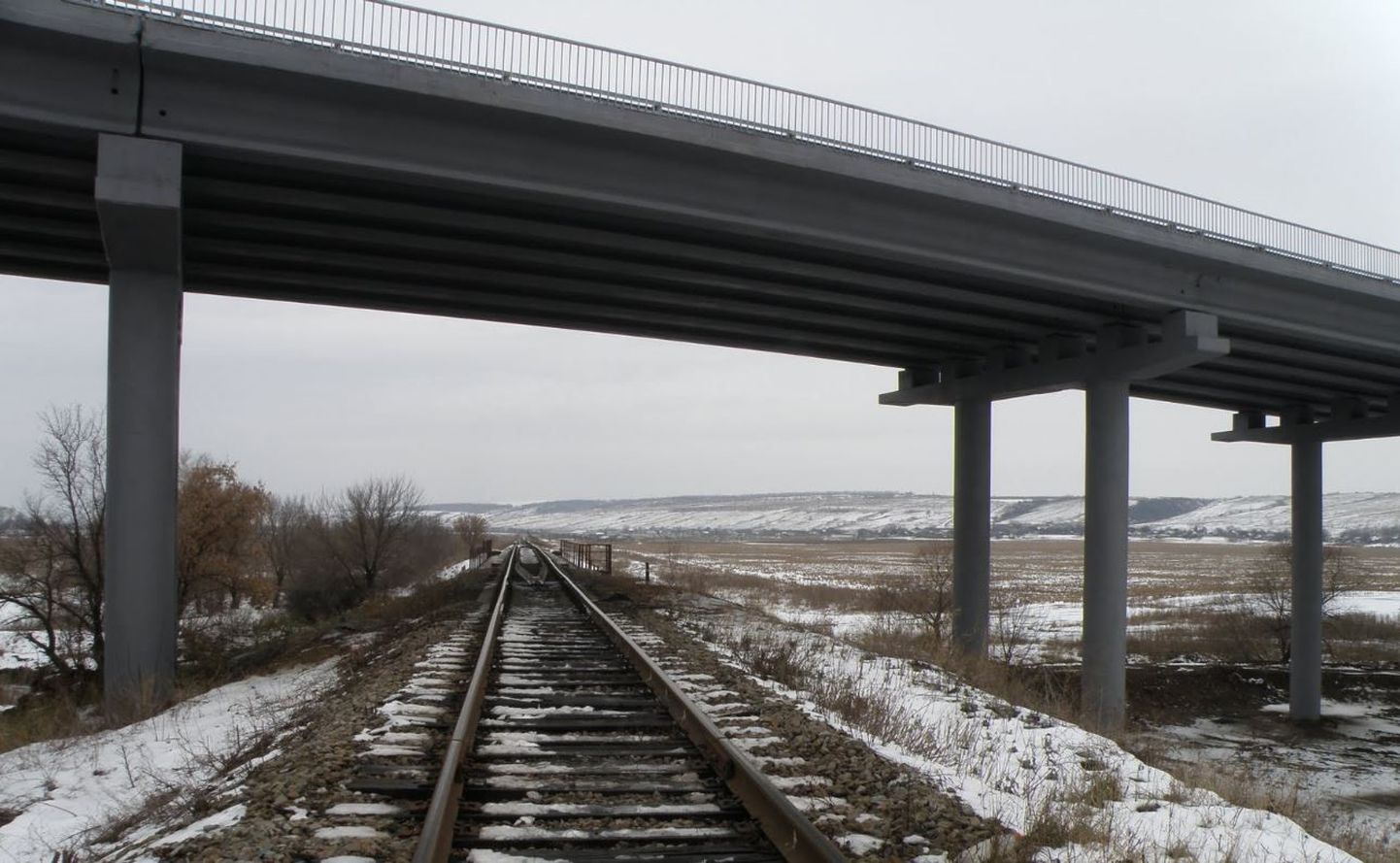 Мост под Луганском до взрыва.