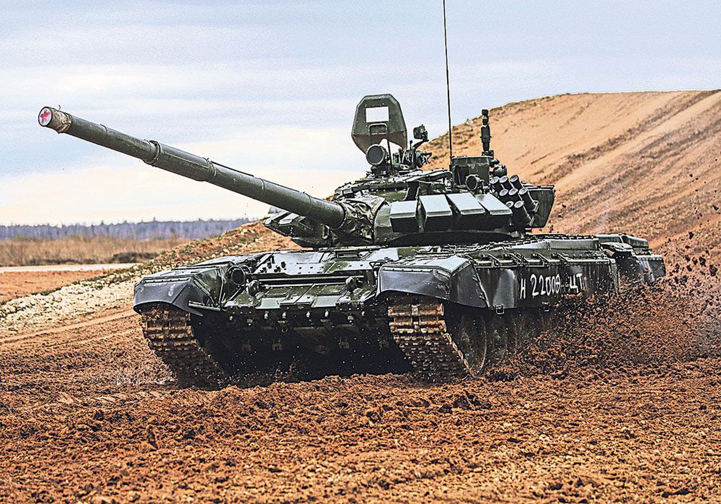 В арсенале 76-й псковской воздушно-десантной дивизии появится с десяток модернизированных танков Т-72.