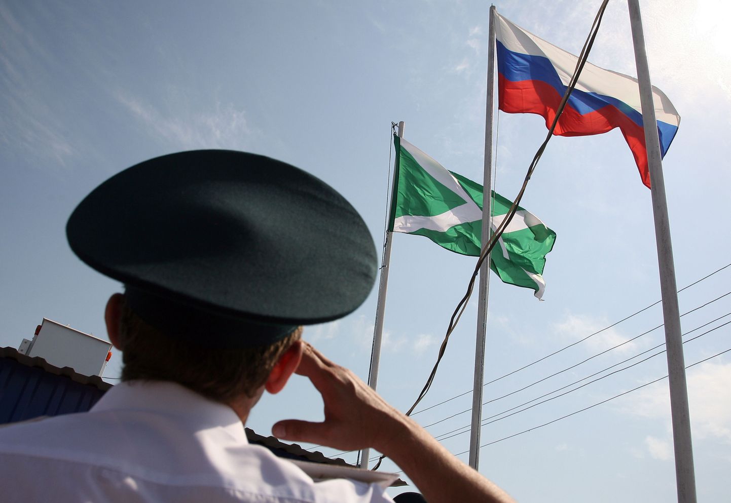 Kasahstani ja Venemaa lipud kahe riigi omavahelisel piiril.