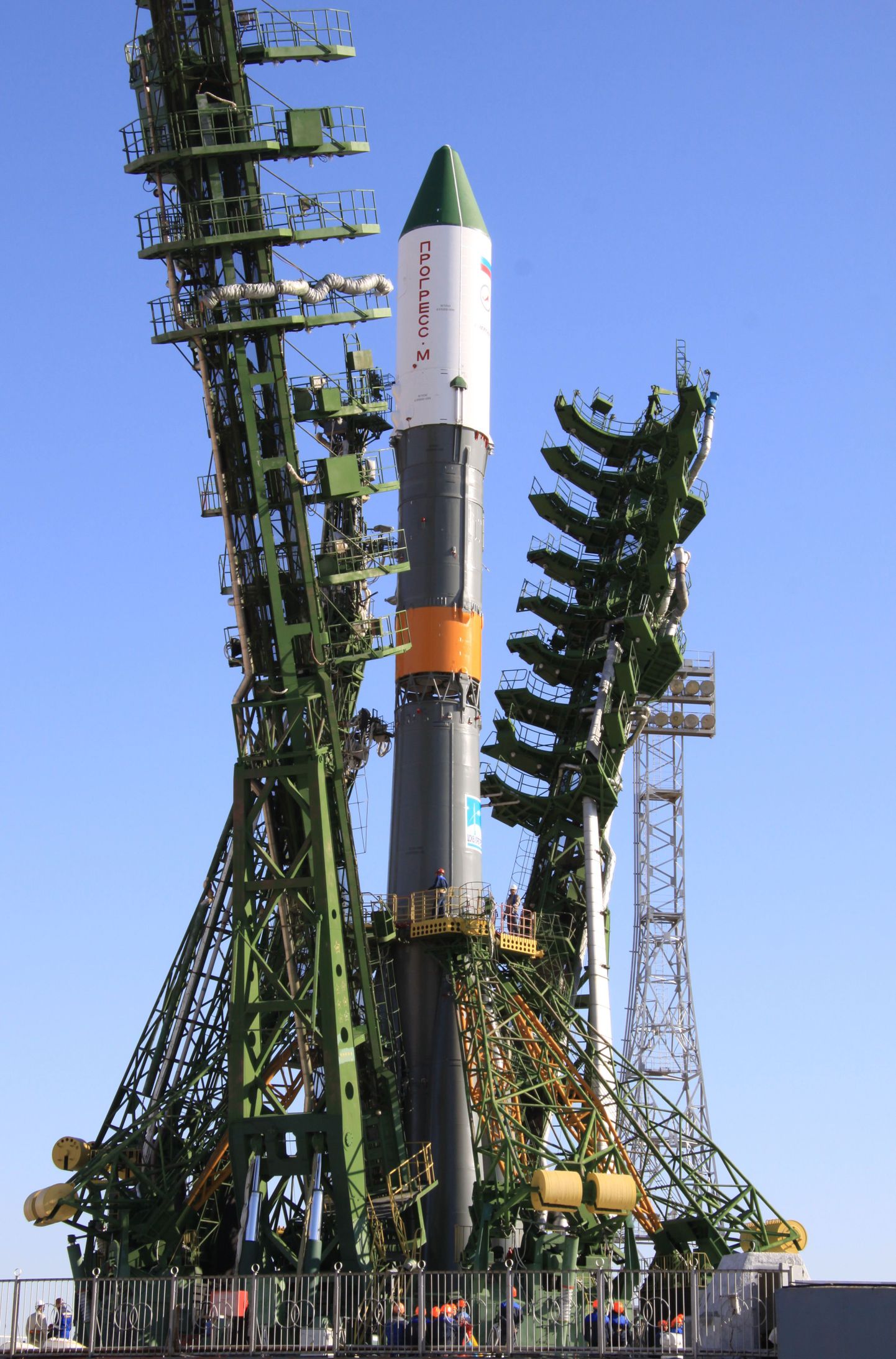 Vene veolaev Progress M-15M 18. aprillil.