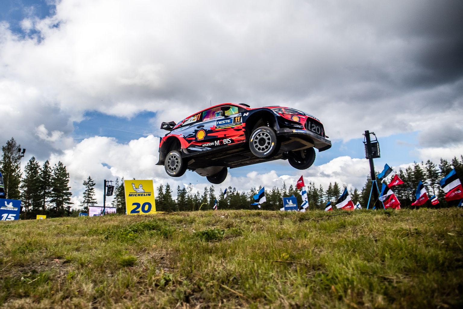 Thierry Neuville 2019. aasta Soome rallil.