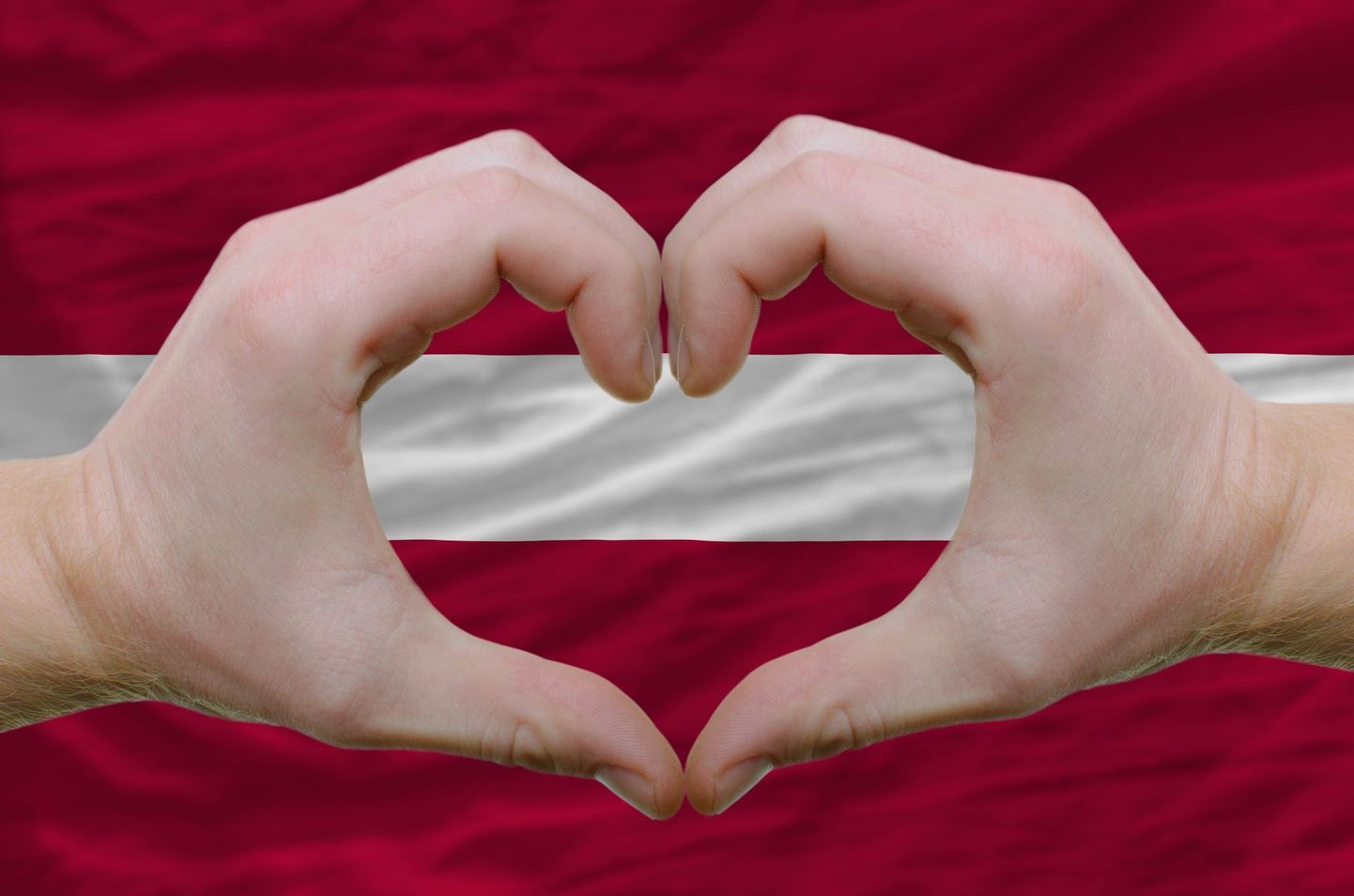 Флаг Латвии. Иллюстративное фото