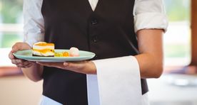 В испанском ресторане отказались обслуживать русских женщин? Ресторан все отрицает