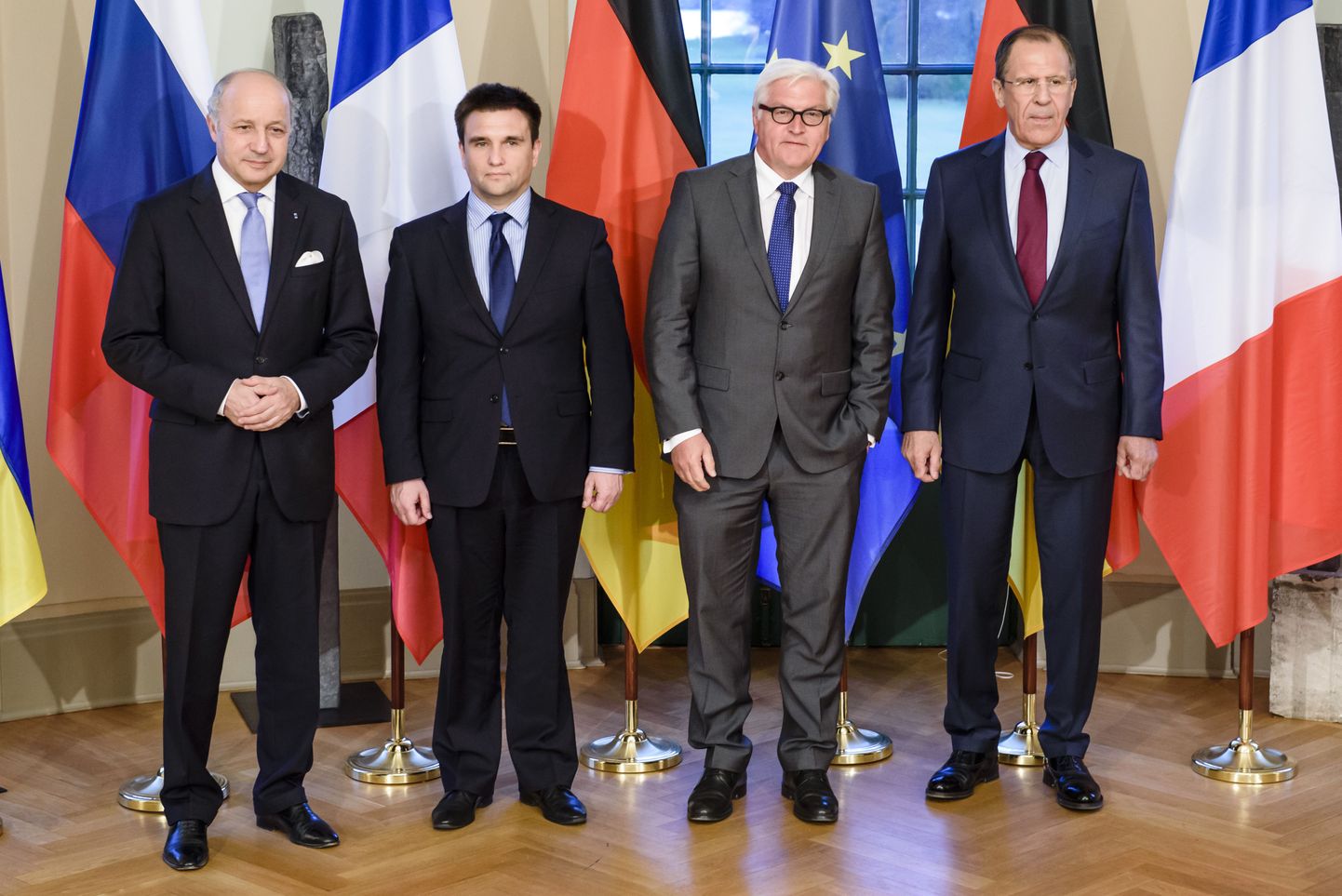 Prantsuse välisminister Laurent Fabius (vasakul), Ukraina välisminister Pavlo Klimkin, Saksa välisminister Frank-Walter Steinmeier ja Venemaa välisminister Sergei Lavrov