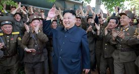 Põhja-Korea lubas katsetuse läbinud raketi masstootmisse anda