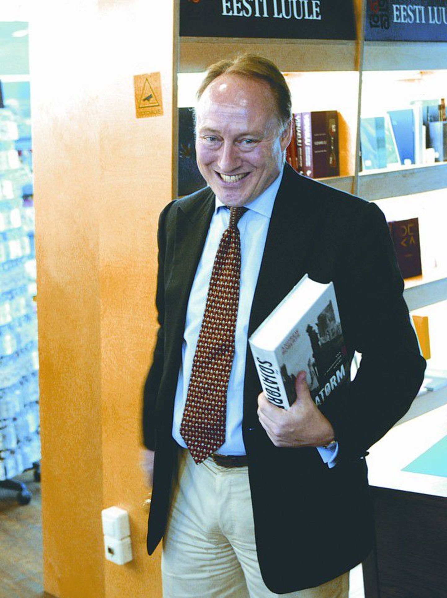 Ajaloolane ja ajakirjanik Andrew Roberts  tuli Eestisse, et esitleda oma raamatut «Sõjatorm».