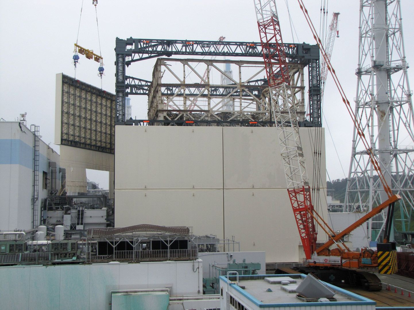 11. märtsi looduskatastroofis purustatud Fukushima tuumajaama reaktor.