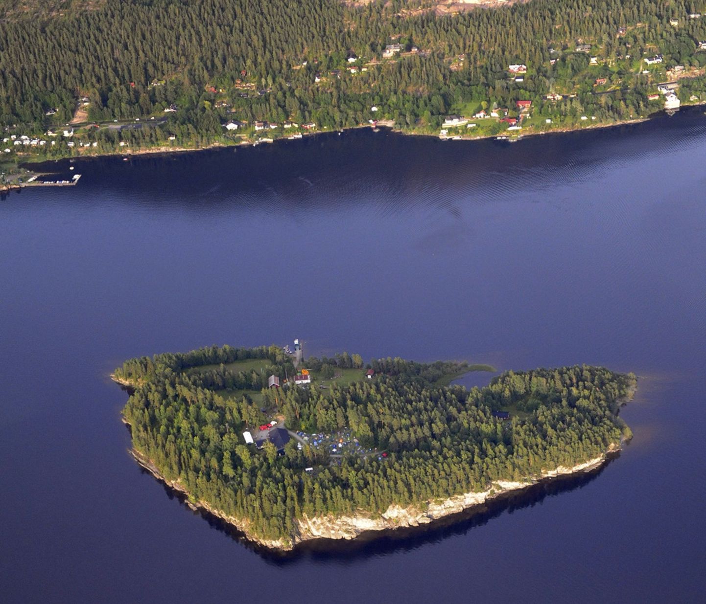Utøya saar, kus tulistamine aset leidis.