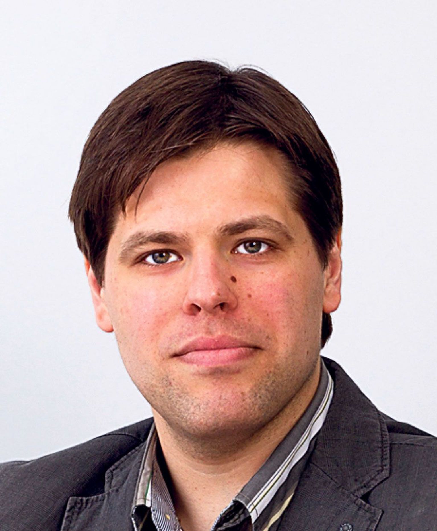 Dmitri Burnašev.