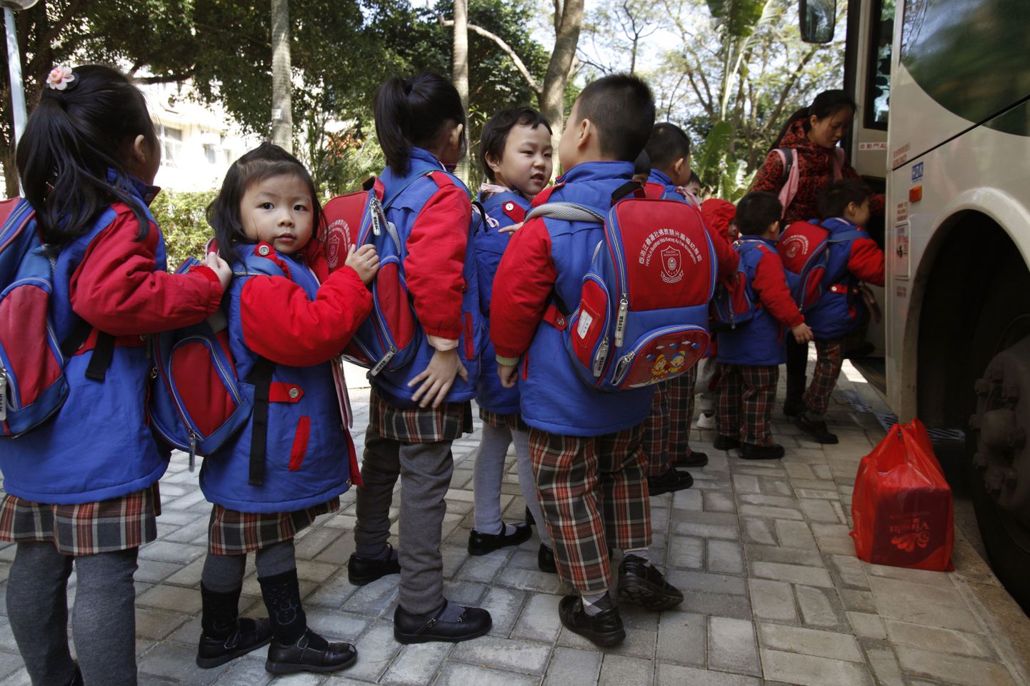 Hiina koolilapsed.