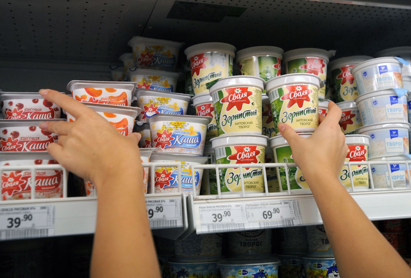 Läti jogurt Moskva poeriiulil eelmise aasta keskel.