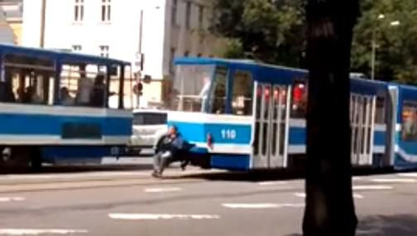 Ohtlik trammisõit