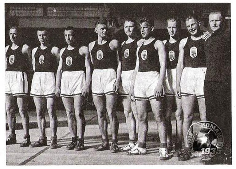 Latvijas basketbola izlase 1935. gadā Šveicē 
