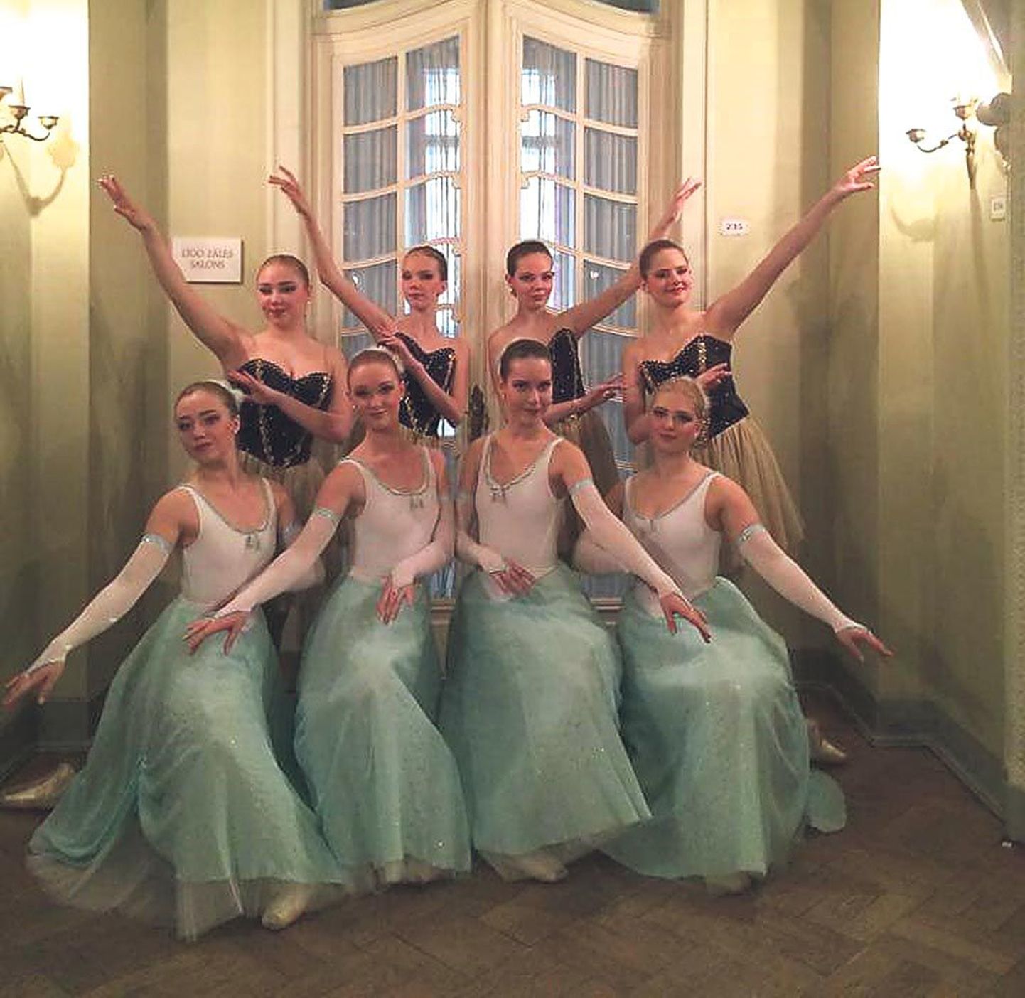 Pärnu balletistuudio tantsijad rahvusvahelisel laste ja noorte koreograafiakonkursil Riga Spring 2015.
