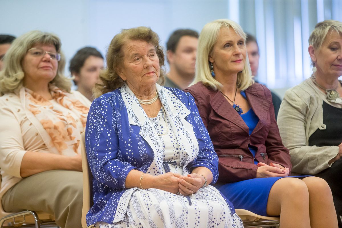 Eesti vanim õpetaja Gladys-Friederike Kuum õpetab siiani hea meelega
