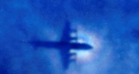 Эксперты: пропавший в 2014 году Boeing перед падением не готовился к посадке на воду