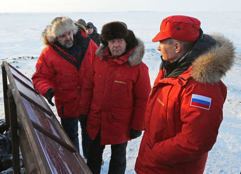 Vladimir Putin ja Dmitri Medvedev külastasid Alexandra maad / Katerina Shtukina/Sputnik/scanpix
