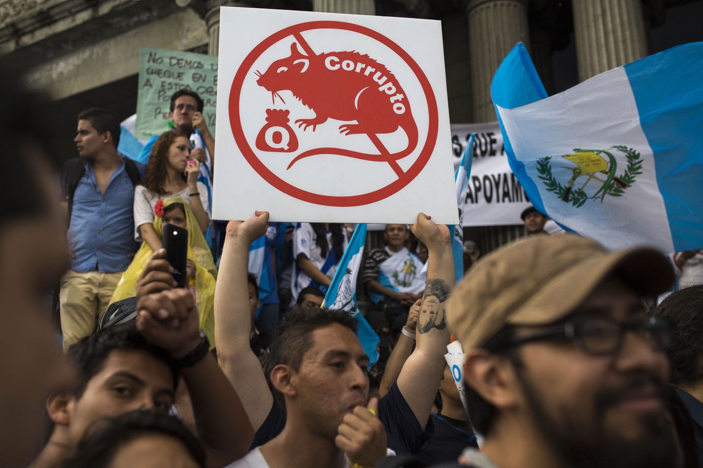 Möödunud aasta meeleavaldus, millel nõuti president Otto Pérez Molina ametist lahkumist.