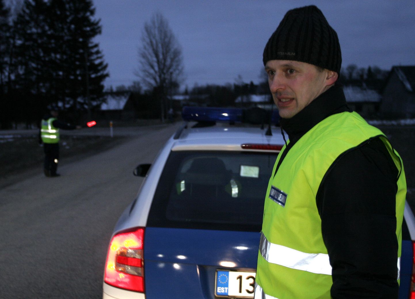 В марте 2008 года Кыйв попробовал свои силы в качестве помощника полицейского.
