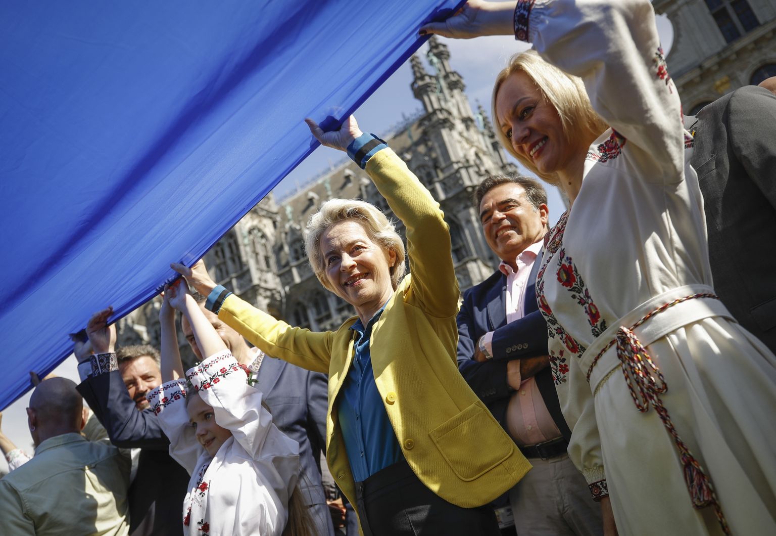 Euroopa Komisjoni presidendile Ursula von der Leyenile saadeti pöördumine, et keelata Venemaa kodanikele turismiviisade väljastamine.