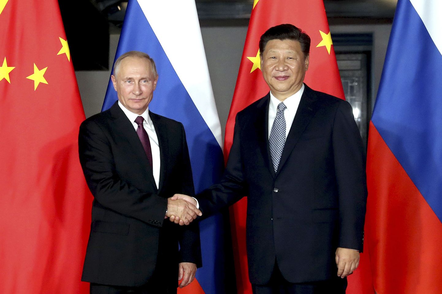 Vene president Vladimir Putin ja Hiina riigipea Xi Jinping kohtumas enne BRICS-i tippkohtumist Hiinas Xiamenis.