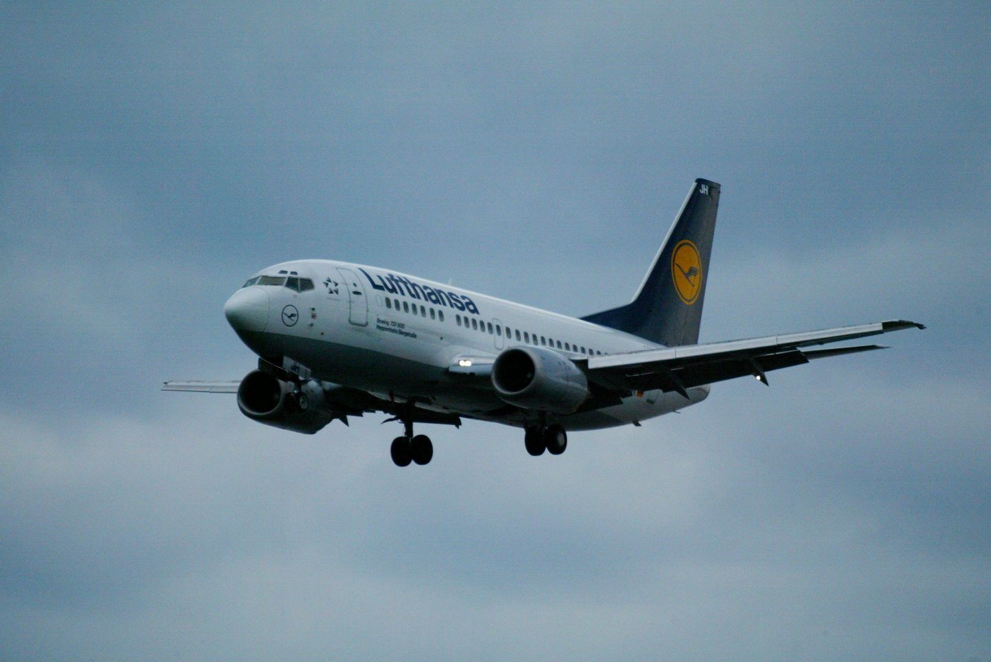Lufthansa reisilennuk Boeing 737-500