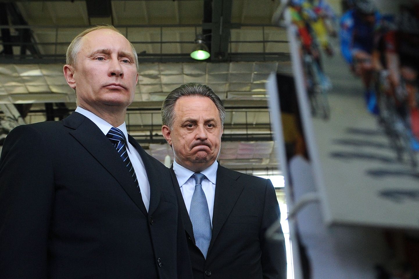 Президент РФ Владимир Путин (слева) и министр спорта Виталий Мутко.