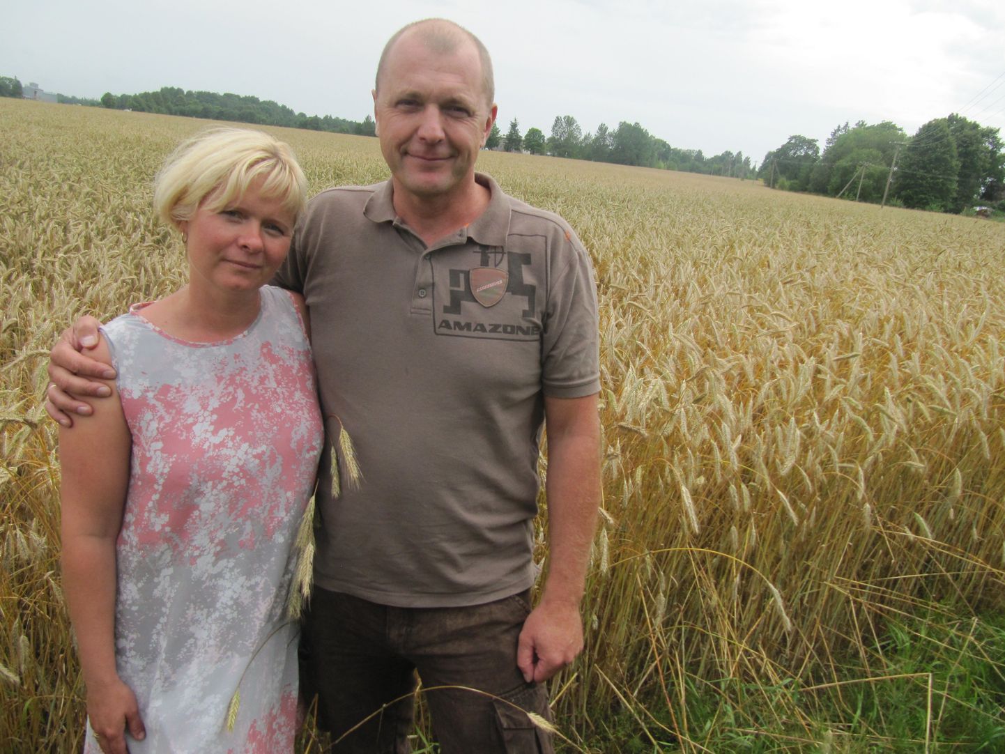 Jaanus ja Marit Põldmaa: „Majandame kahe perefrmaga tuhandet hektarit. Kaks aastat tagasi alustasime ka mahevilja kasvatamist.”