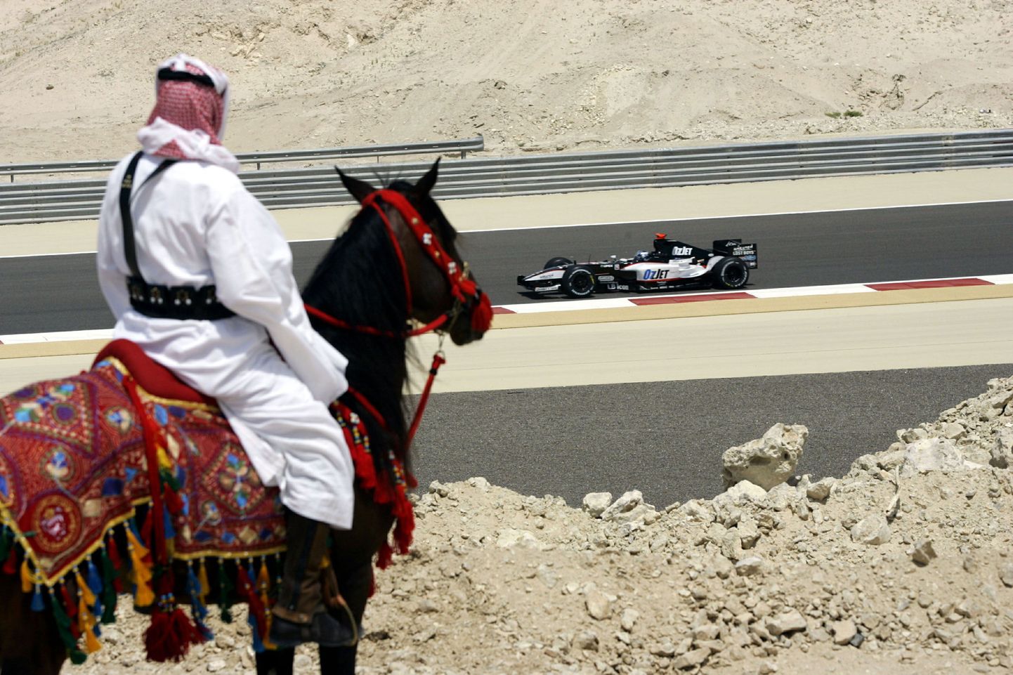 FIA otsustas täna, et vormel-1 etapp Bahreinis sõidetakse 30. oktoobril.