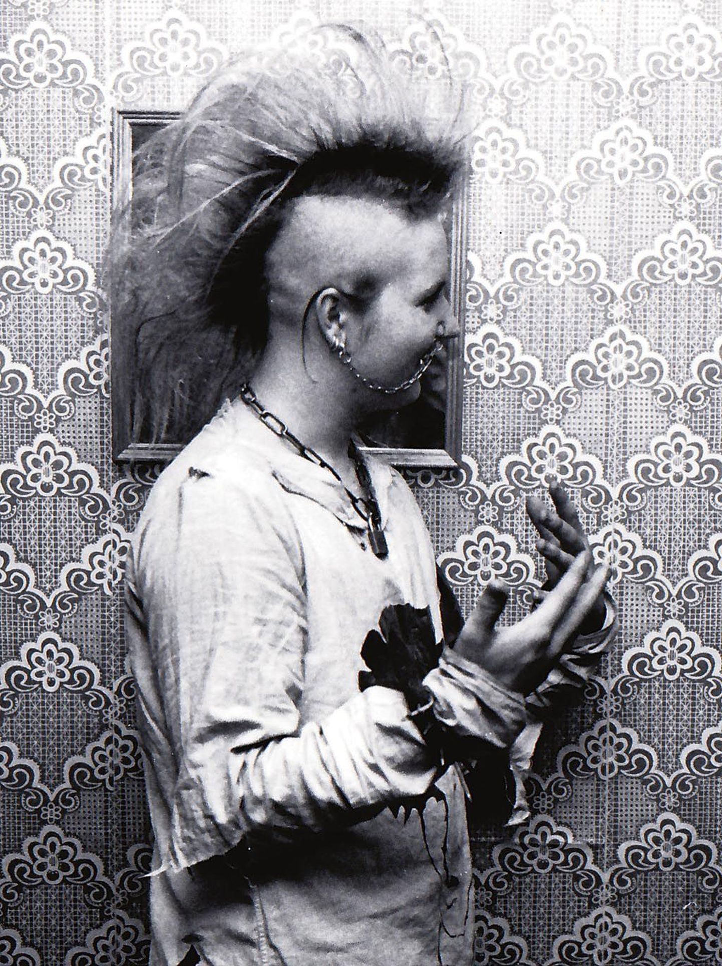 Aadu Sitapea astus esmakordselt punkbändiga lavale 1989. aasta novembris.