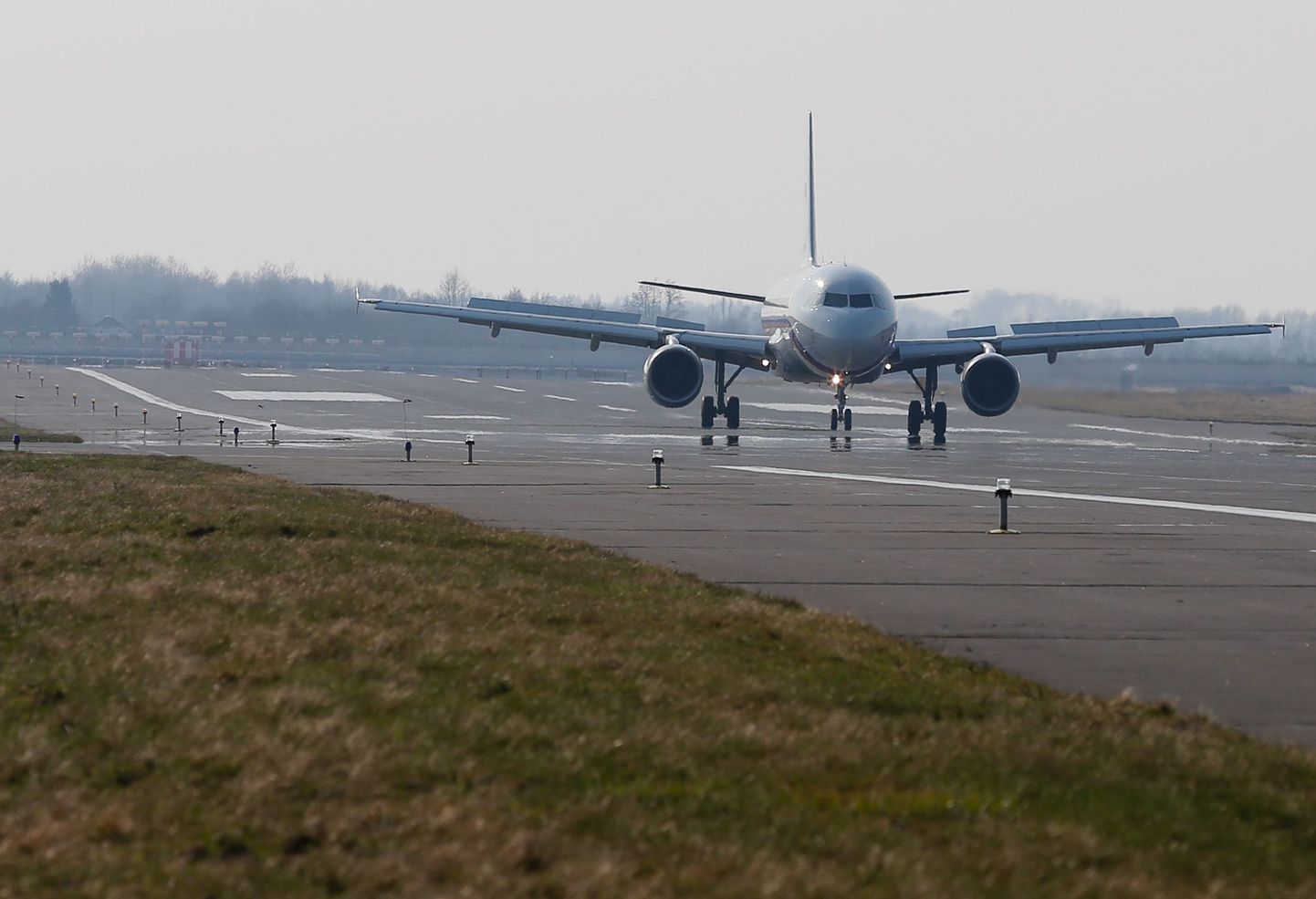 Lennuk tõuseb õhku Kaliningradi lennuväljalt